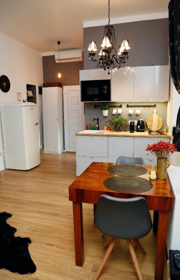 Mini Flat Apartman Pecs Exterior photo